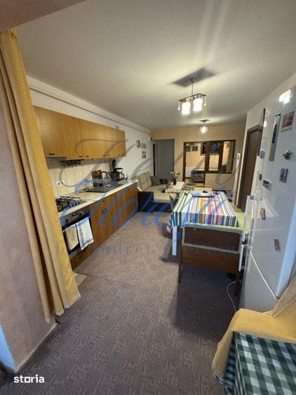 Apartament cu 3 camere semidecomandat în Florești — fotografia 1