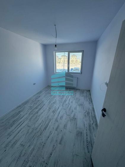 Apartament cu 4 camere în Titan