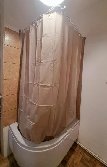 Apartament cu 2 camere semidecomandat în P-ța Romană