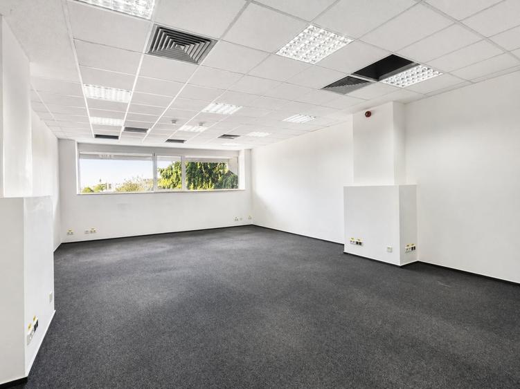 Birou, de 86.400001525879 mp, în Pipera