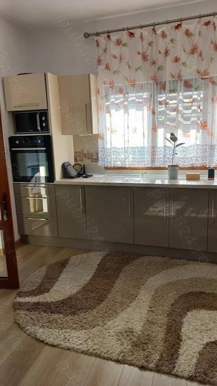 Casă cu 3 camere cu Teren 751 Mp în Cuvin