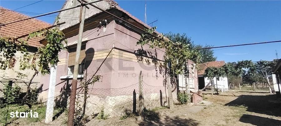 Casă cu 2 camere cu Teren 1995 Mp în Tileagd
