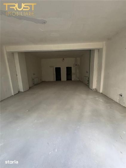 Spațiu comercial, de 230 mp, în Bulgaria