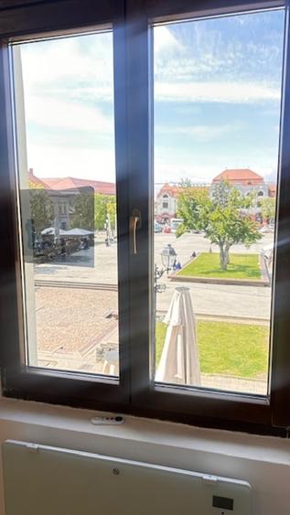 Birou, de 12.300000190735 mp, în Orașul Vechi