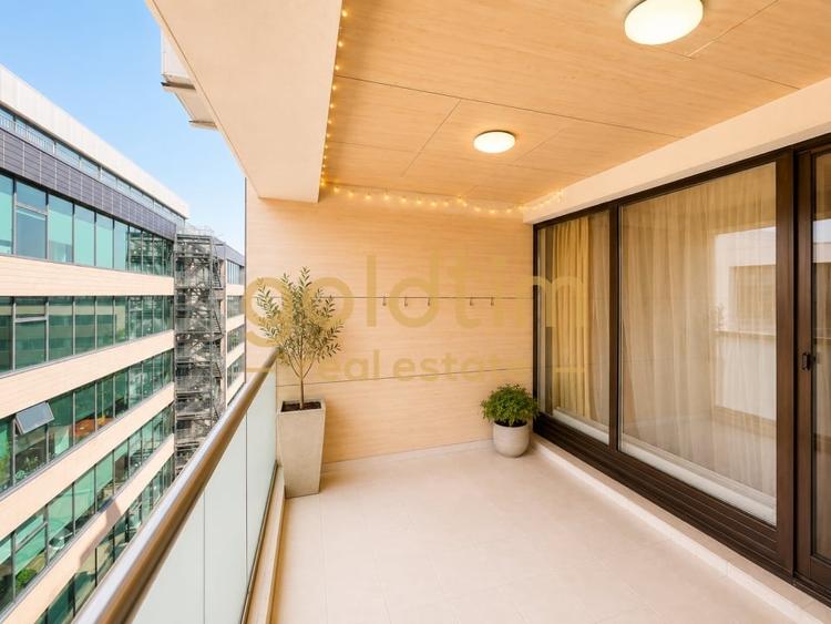 Apartament cu 3 camere semidecomandat, mobilat în Băneasa
