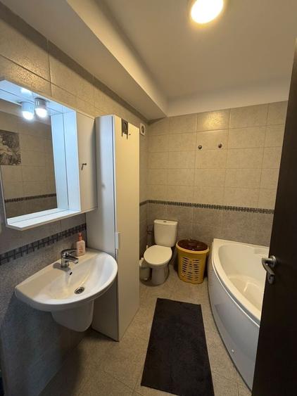 Apartament cu 2 camere semidecomandat în Chiajna