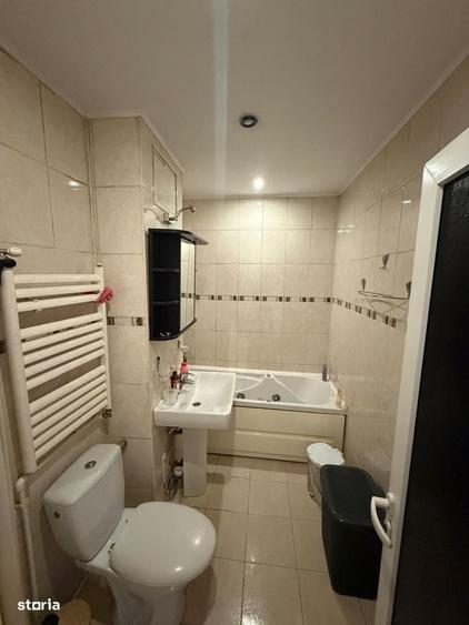 3 camere D- Zona Garii- Rapa Galbena- etaj 3 - 70 mp - 170000 euro - 9