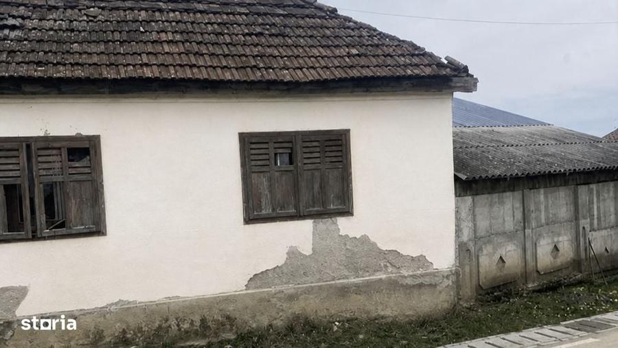 Casă cu 3 camere în Sebeșu de Sus