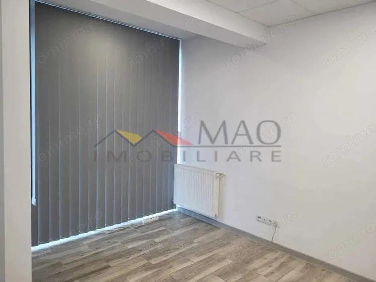 Apartament cu 3 camere decomandat în Tudor