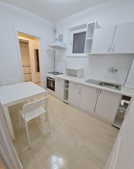 Apartament cu 2 camere semidecomandat, mobilat în Grivița