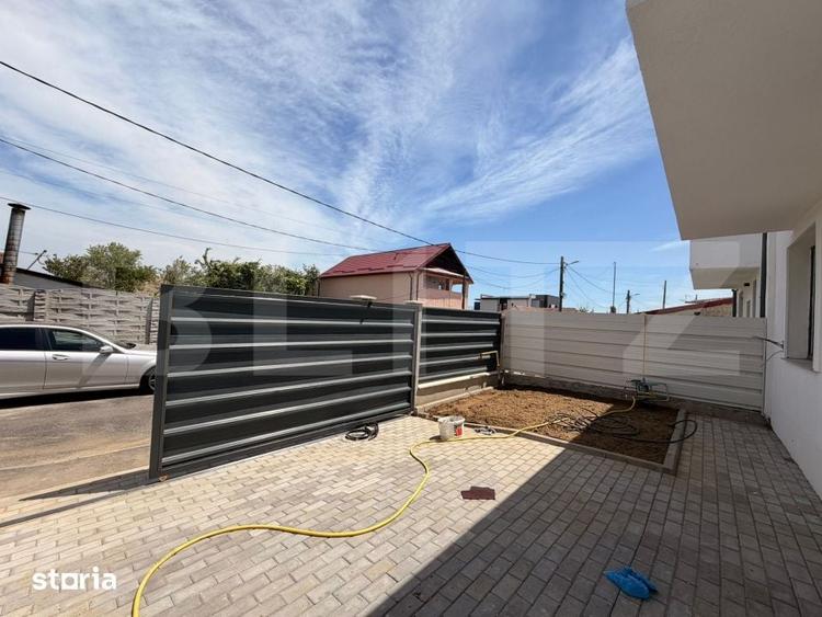 Casă cu 3 camere cu Teren 197.9 Mp în Craiovița Nouă