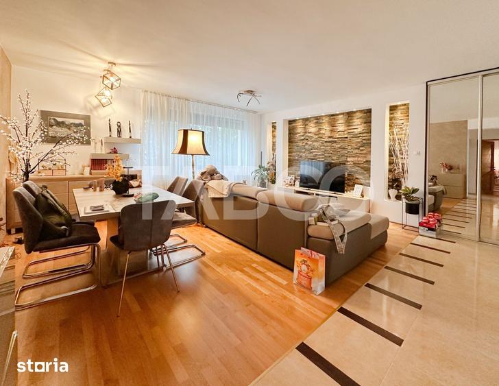Apartament cu 3 camere semidecomandat în Andrei Mureșanu