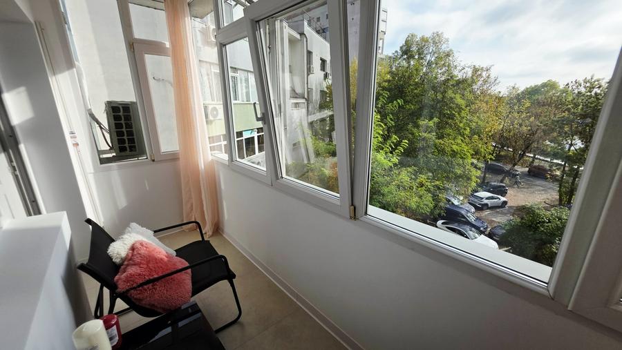 Apartament cu 2 camere decomandat, mobilat în Băneasa