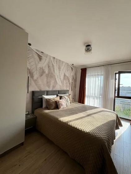 Apartament cu 3 camere semidecomandat, mobilat în Drumul Taberei