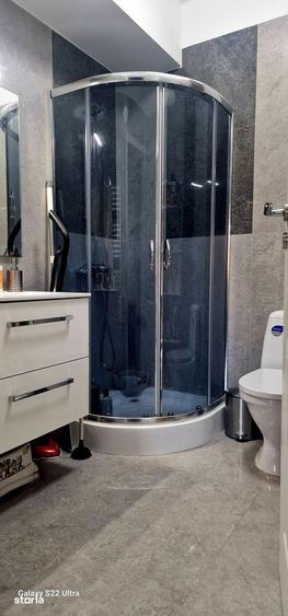 Apartament cu 3 camere în Crângași
