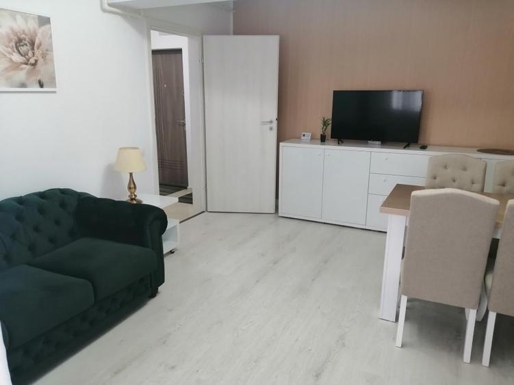 Apartament cu 2 camere nedecomandat, mobilat în Central