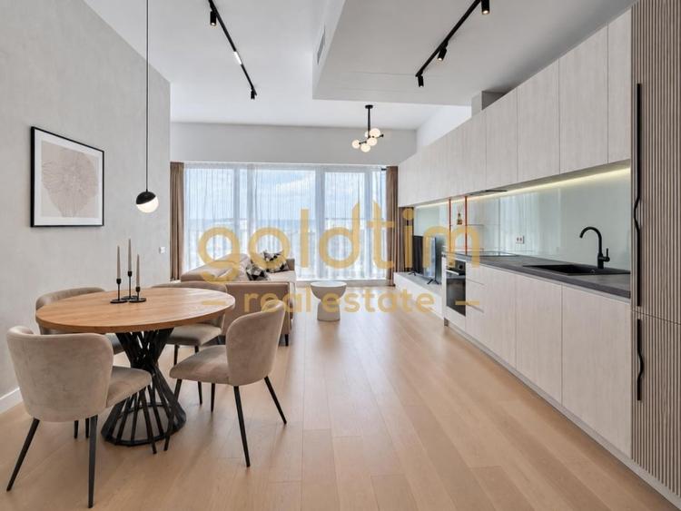Apartament cu 3 camere decomandat, mobilat în Barbu Văcărescu