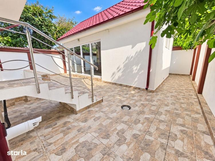 Casă cu 4 camere în Central