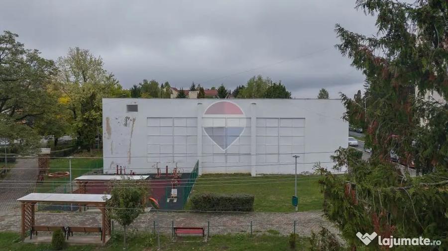 Spațiu comercial, de 973 mp, în Electroprecizia
