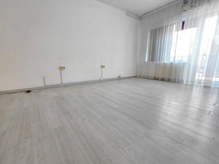 Spațiu comercial, de 40 mp, în Florești
