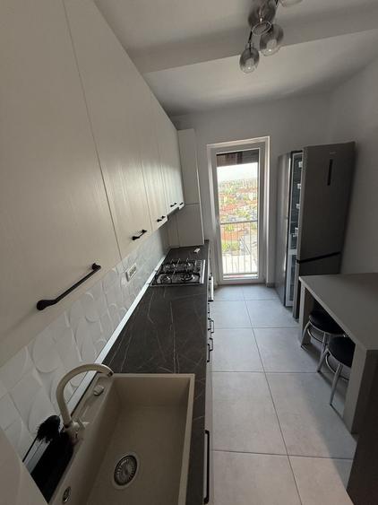 Apartament cu 2 camere decomandat în Exterior Vest