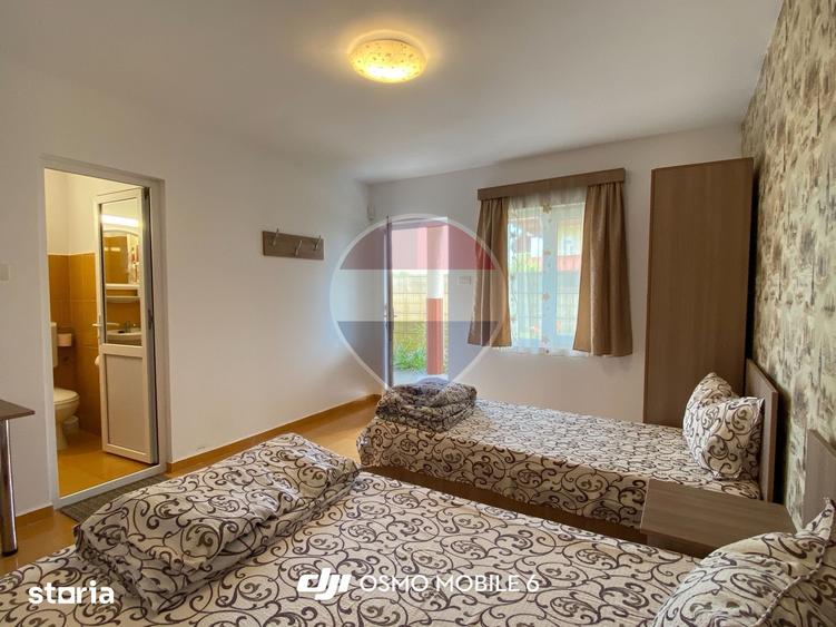 Casă cu 9 camere cu Teren 480 Mp în Limanu