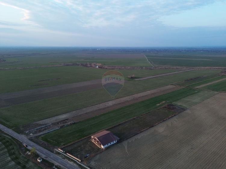 Teren Construcții intravilan de 12360 mp, în Boțârlău
