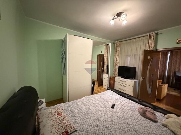 Casă individuală cu 4 camere cu Teren 2500 Mp în Bolotești