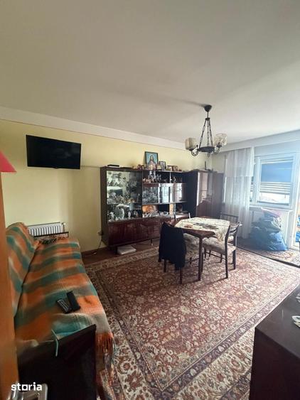Apartament cu 3 camere decomandat în Nicolae Bălcescu
