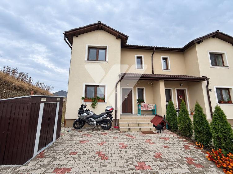 Duplex cu 3 camere cu Canalizare în Șura Mică
