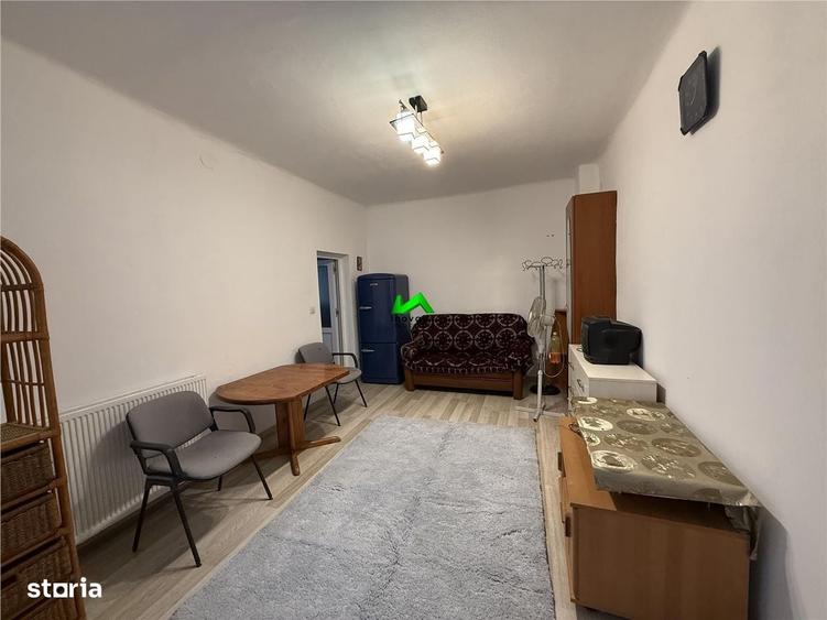 Garsonieră decomandată în Piața Cluj