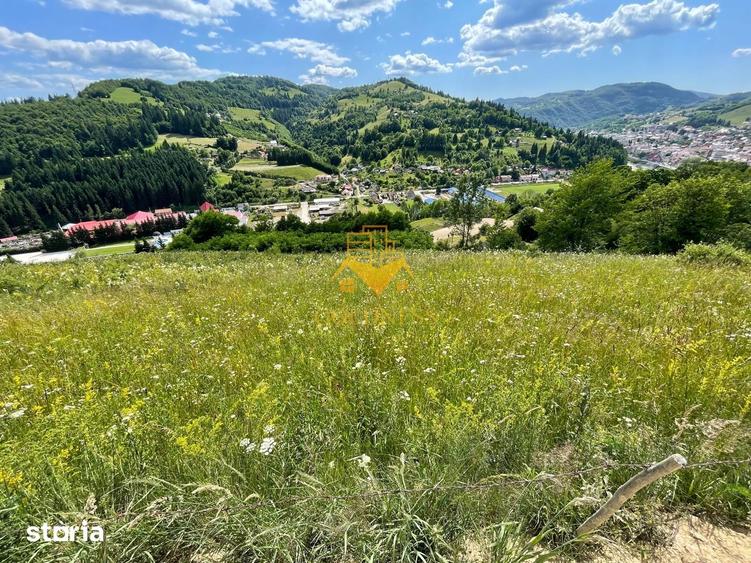 Teren de 2000 mp, în Central
