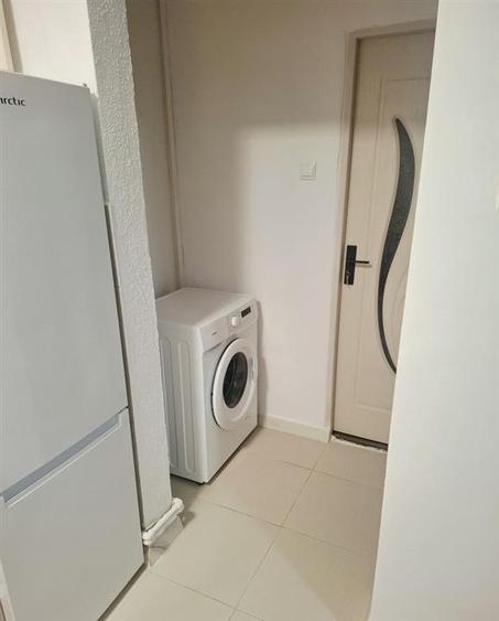 Apartament cu 2 camere semidecomandat, mobilat în Tătărași