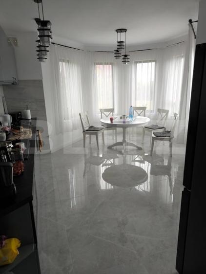 Casă individuală cu 3 camere cu Canalizare în Periferie