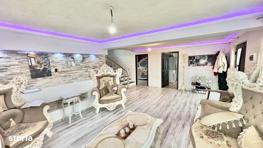 Casă cu 4 camere în Valea Ursului