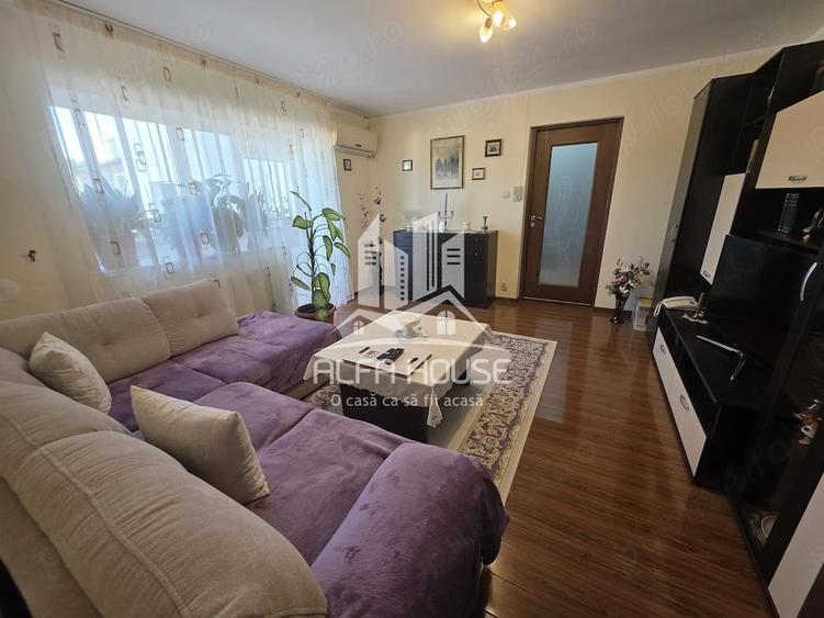 Apartament cu 3 camere semidecomandat în Govândari