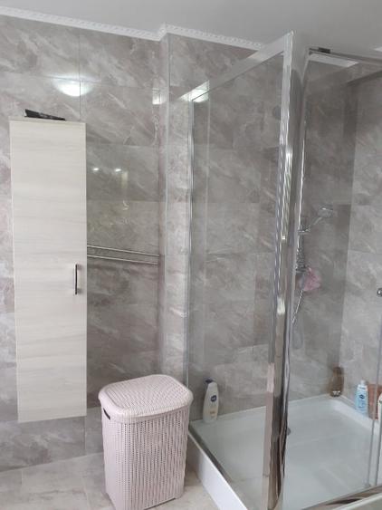 Casă individuală cu 5 camere cu Teren 845 Mp în Central
