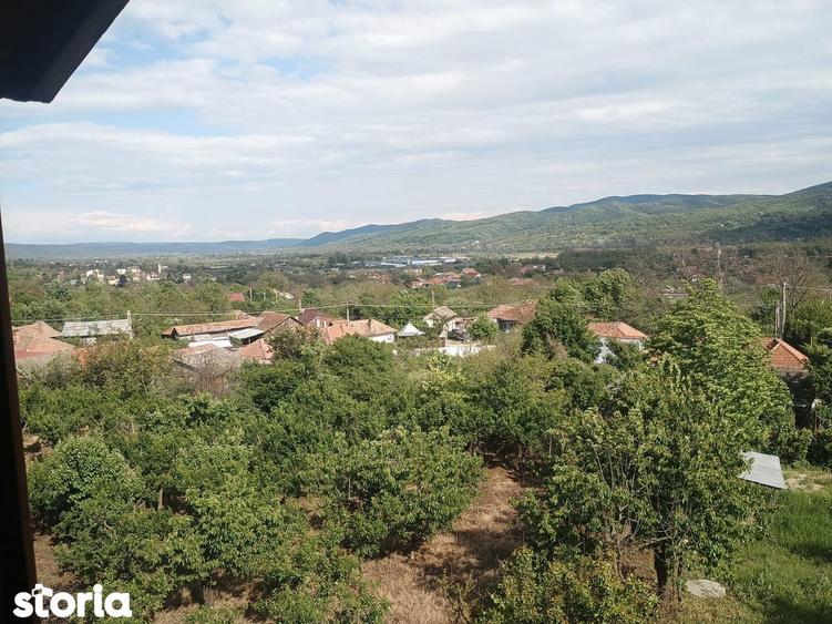 Casa de vanzare, 9 camere, zona lini?tita Parscov - 9