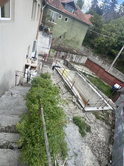 Oportunitate Casa mare 250mp cu teren 800mp si piscina, 2 min de centru - 6