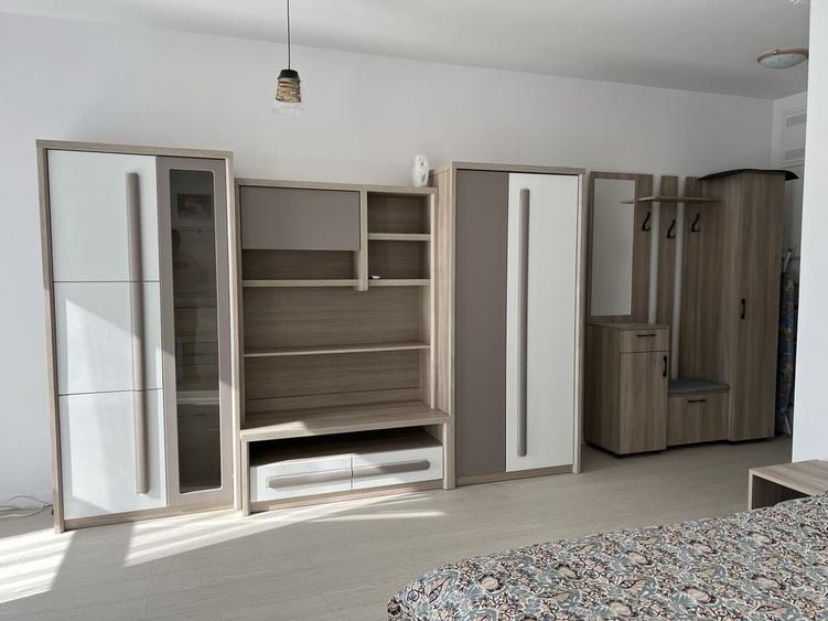 Garsonieră decomandată în Central