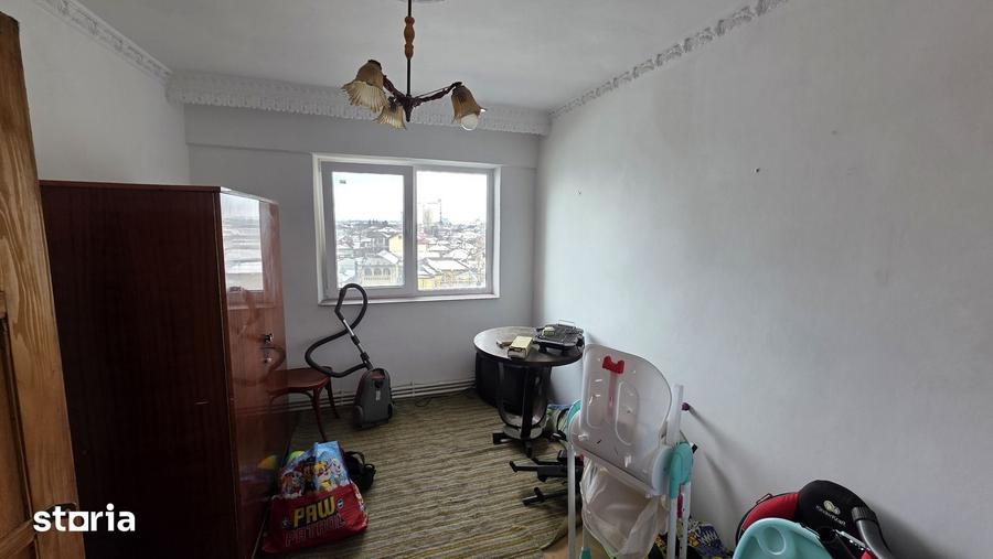 Apartament cu 4 camere în Central