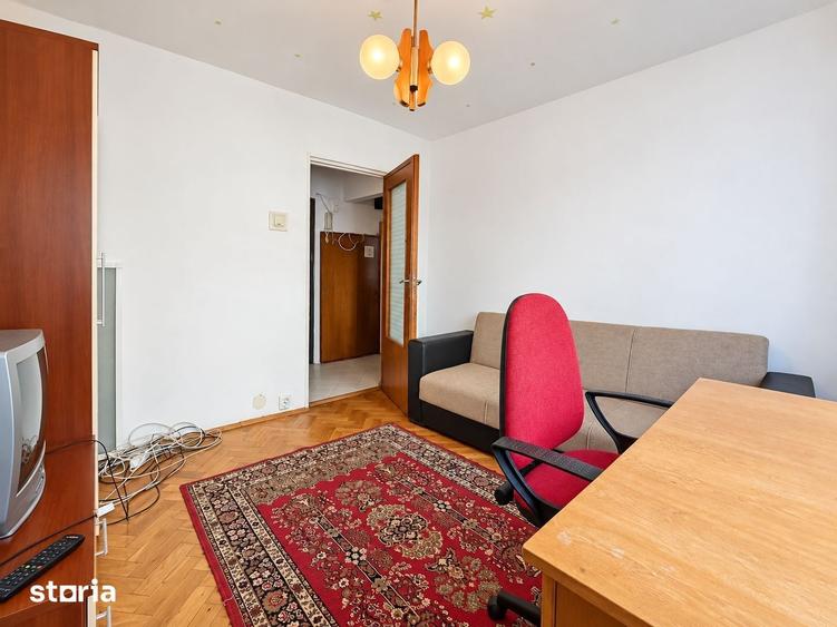 Apartament cu 3 camere decomandat în Nufărul
