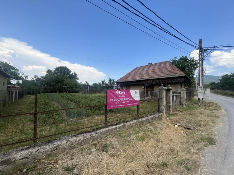 Casă individuală cu 2 camere cu Canalizare în Păpăuți