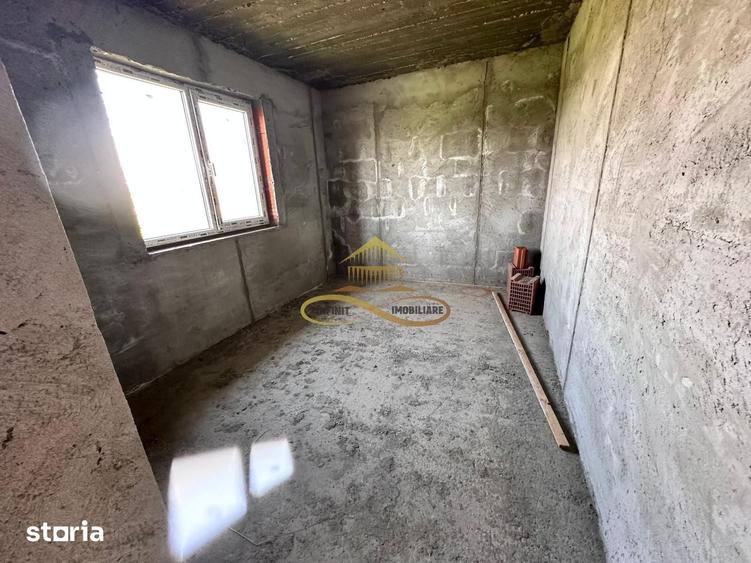 Casă cu 3 camere cu Teren 370 Mp în Săucești