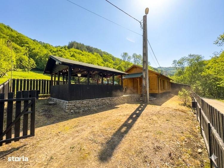 Casă cu 2 camere cu Teren 400 Mp în Măguri