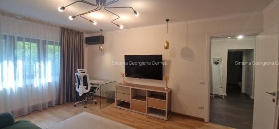 Apartament cu 2 camere decomandat, mobilat în Berceni