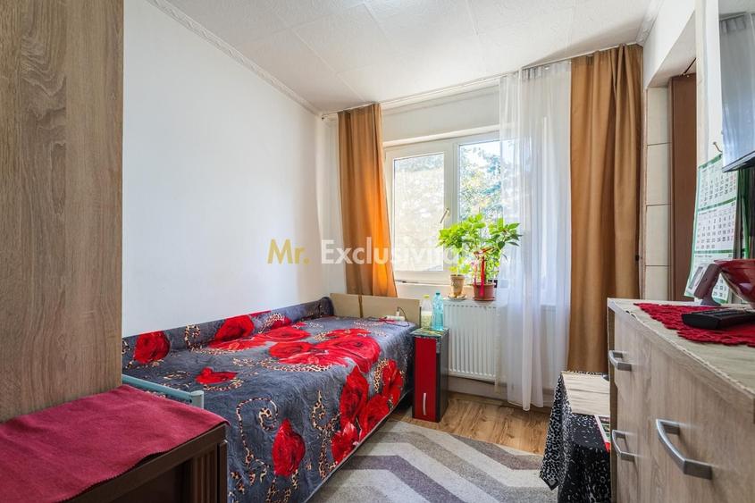 Apartament cu 3 camere decomandat în Vitan