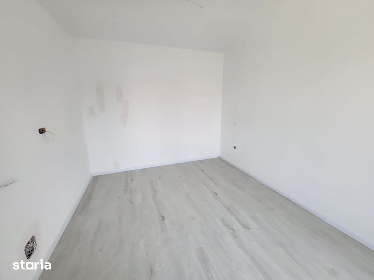 Casă cu 3 camere cu Teren 250 Mp în Central