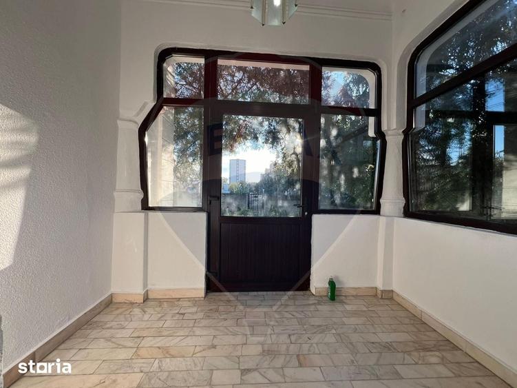 Casă cu 4 camere cu Teren 998 Mp în Gara
