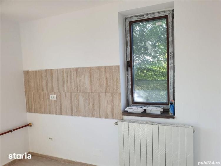 Casă cu 5 camere cu Teren 250 Mp în Central